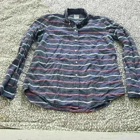 Gap The Fitted Boyfriend Oxford striped button-up shirt - Picture 1 of 3